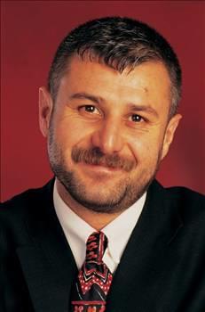 Azer Bülbül Yakışıklı mı?