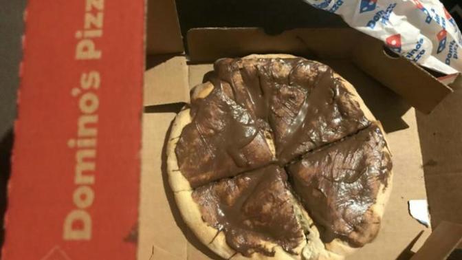 Dominos'dan "Çikolatalı Pizza" sipariş ettik, siz de hayal kırıklığı yaşar mıydınız?