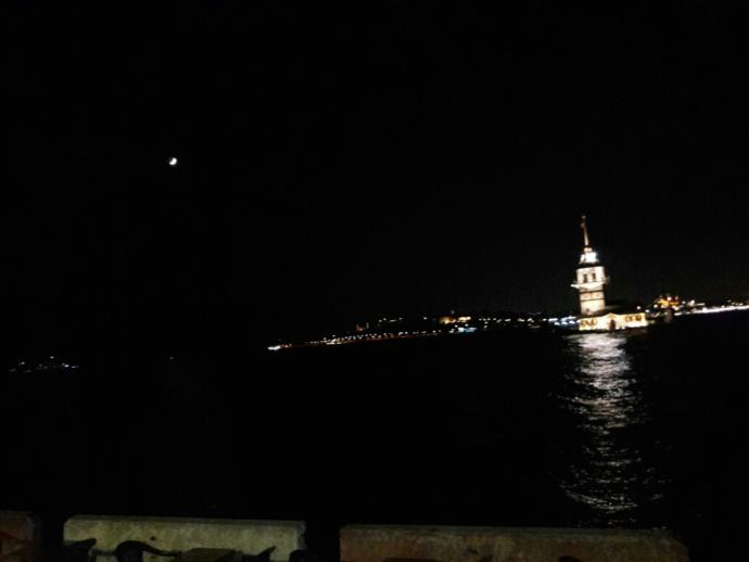 Denize gece mi girmeyi tercih edersiniz gündüz mü?