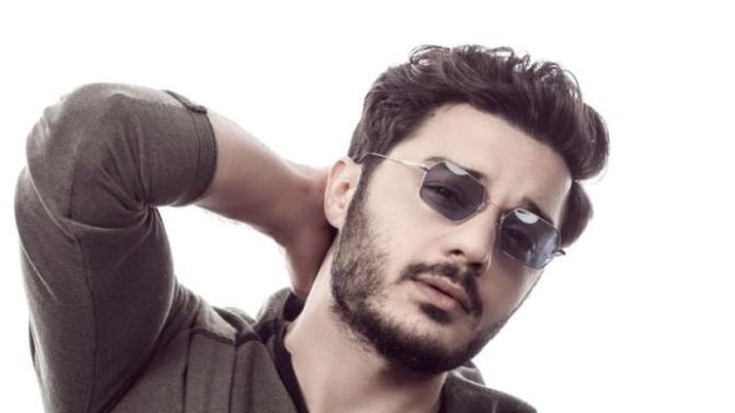Sizce de, İlyas Yalçıntaş hem yakışıklı, hem de efendi biri degil mi?