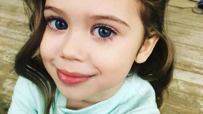 Bu kız, Kristina Pimenova'den daha güzel değil mi?
