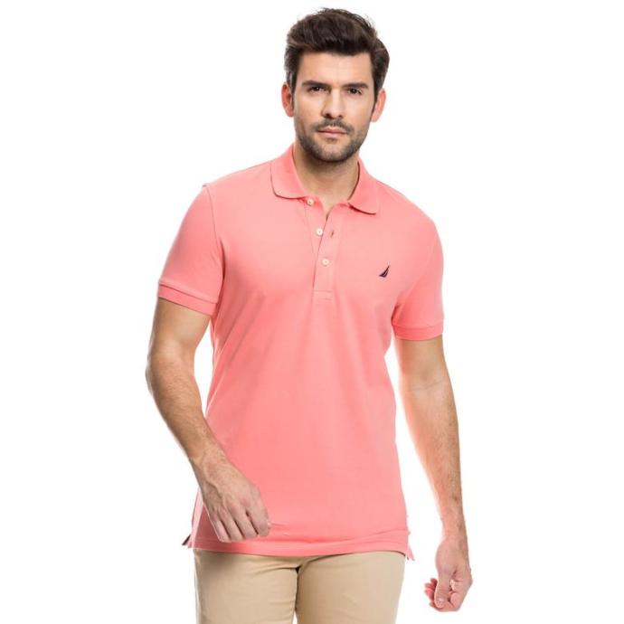 Yakışıklı kaslı abimin yıllarca uğraştığı kaslarını belli edecek hangi polo almalıyım?
