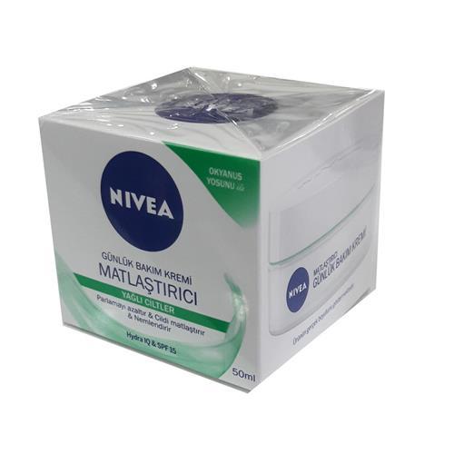 Kaç yaşında nemlendirici kullanmaya başladınız?
