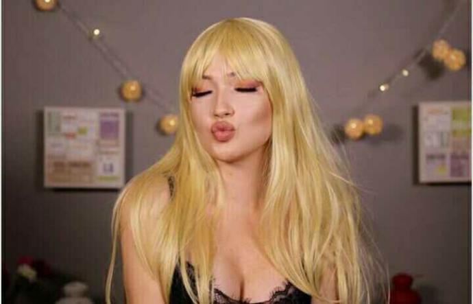 Sahte sarışın olmak mı daha kötü sahte kızıl olmak mı?