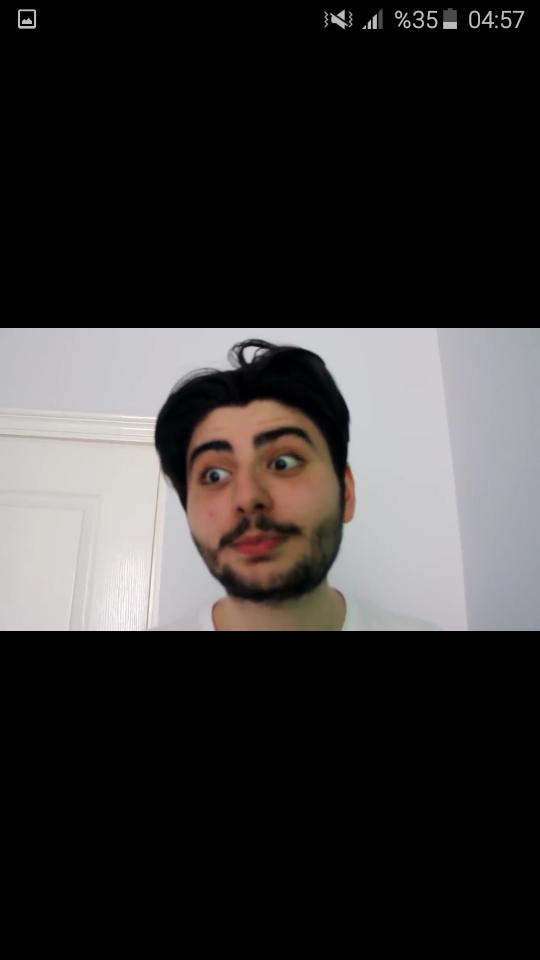 Arkadaşlar bu ikisini taniyan var mı acil?