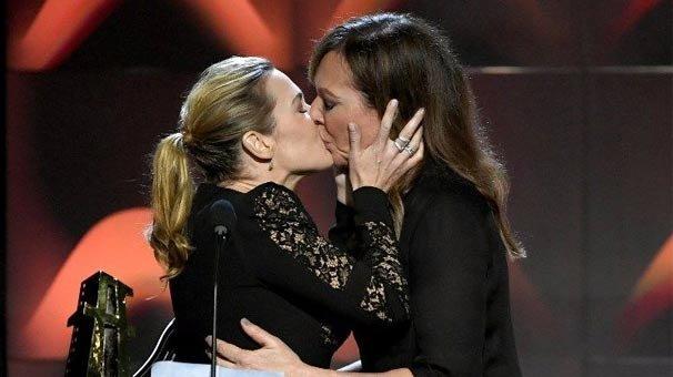 2019 Oscar ödül töreninde, ödül törenlerine damga vuran öpüşme sahnesi gerçekleşmedi?