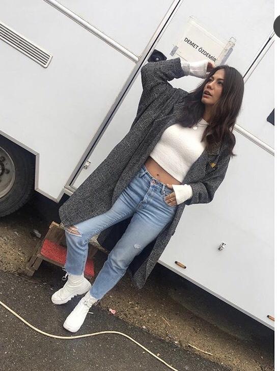 Demet Özdemir’i beğeniyor musunuz?