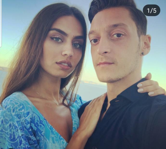 Sizce Amine Gülşe ve Mesut özil yakışıyor mu?