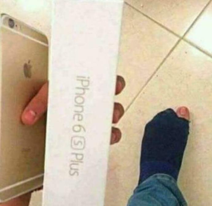 Yeni telefonum geldi alırım bir hayırlı olsun bana h. o. demek yok mu?
