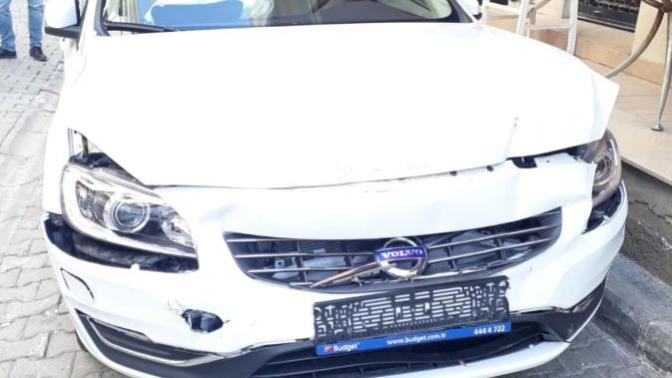 Arkadaşlar merhaba kiralık araba ile  bir  kaza geçirdim yardımcı olur musunuz?