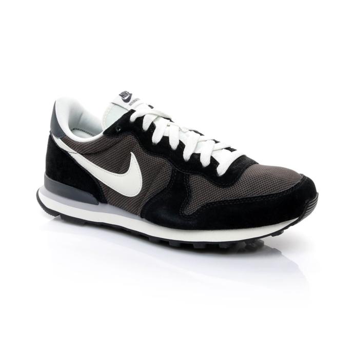 Erkekler İçin En Güzel Sneaker'ı Seçmek İster Misiniz?