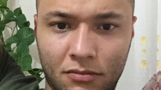 Kendimden nefret ediyorum çok tipsizim ne yapmalıyımm dalga gecmeyinn ciddiyimm?