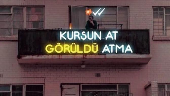 “Görüldü” yedikten sonra ikinci mesajı atan karşı cins yüzsüz müdür, yoksa seviyor mudur?