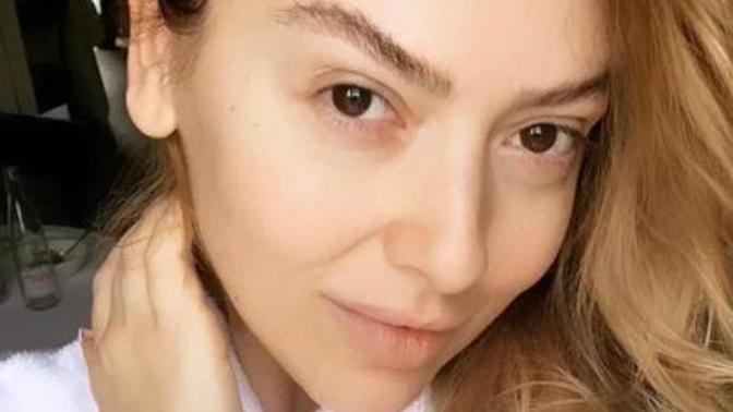 Hadise’den bornozlu ve makyajsız fotoğraf! Sizce bu pozun sebebi özgüvenini kanıtlamak istemesi mi yoksa gündemde kalma çabası mı?