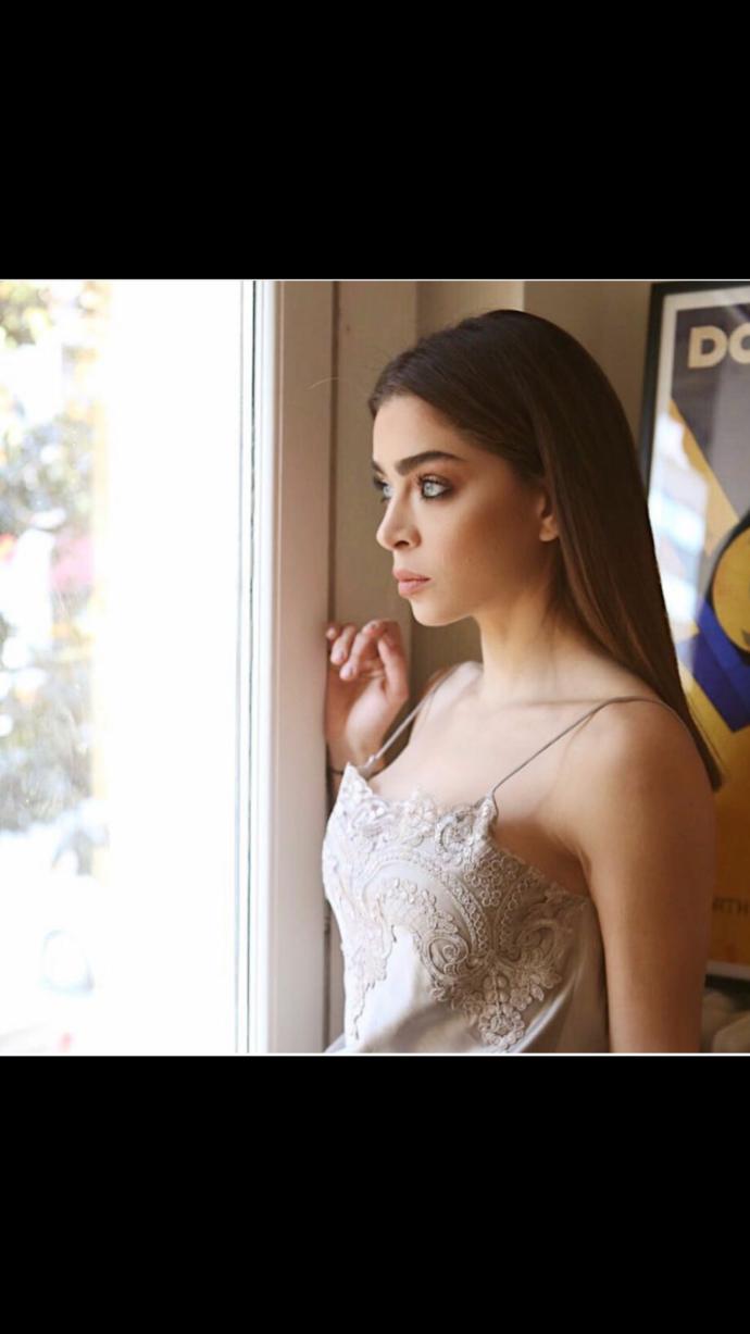 Sizce hangi hatun daha güzel? 