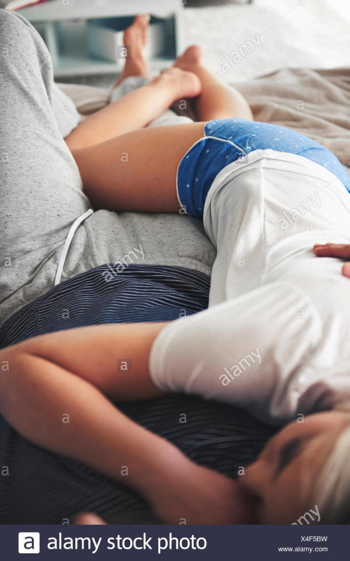 Sevgililerin evde sarmaş dolaş halleri gibi evli eşlerinde evde sarmaş dolaş halleri oluyormudur?