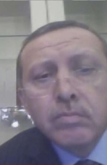 Kapı deliğinden baktığınızda kimi görseniz mutluluktan havaya uçardınız?