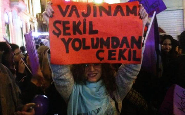 Bu kadınlar neyi kafasını yaşıyor la?