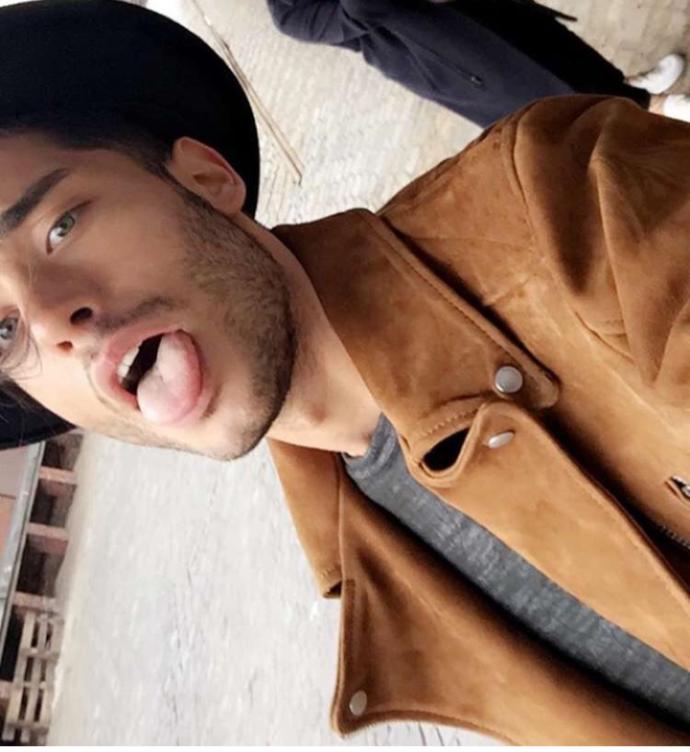 Toni Mahfud yakışıklı abi bunu kabul edemeyenler etsin bi?