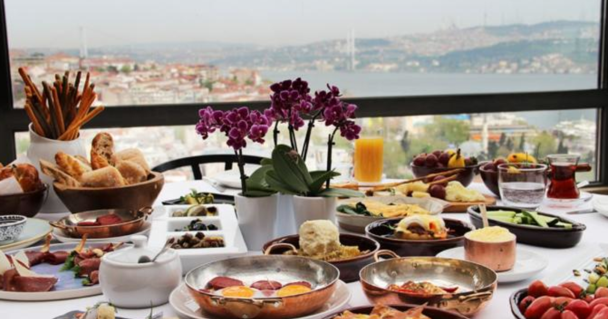 Pazar kahvaltısının üzerine şekerleme olarak, türk kahvesi mi/ biraz