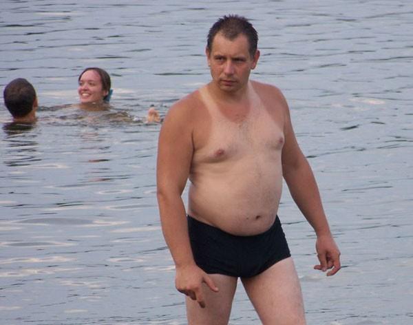 Bikini izi kadını seksi mi gösterir basit mi?
