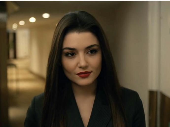 Yanaklı kız mı daha güzeldir, yanaksız kız mı?