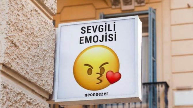 Sevgiliyle mesajlaşırken en çok kullandığınız emoji hangisi?