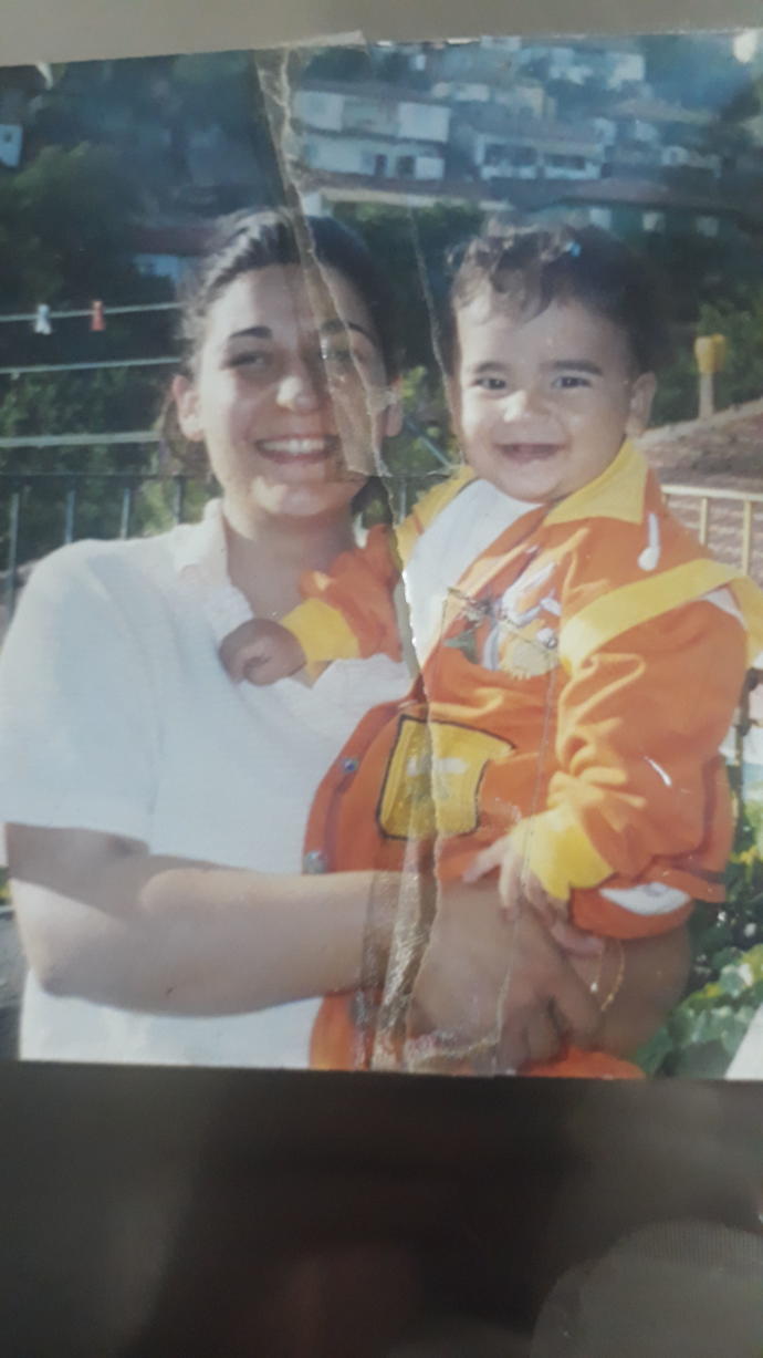 Birazcık değişmişim ben sizce uslu  bir  kız olmuşmuyum?
