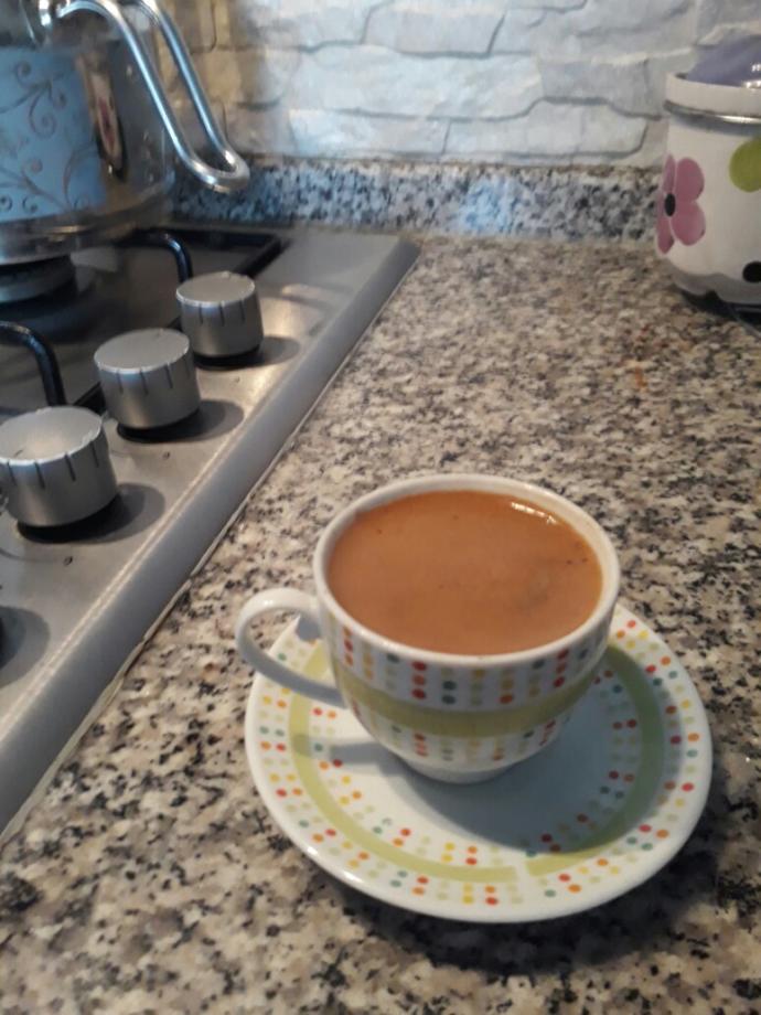 Köpüklü türk kahvesi yapabilen erkek  bir  tık öndemidir😊?
