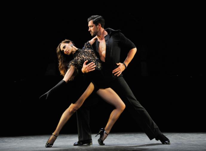 Sevdiğinizle birlikte hangi dansı öğrenip yapmak isterdiniz?