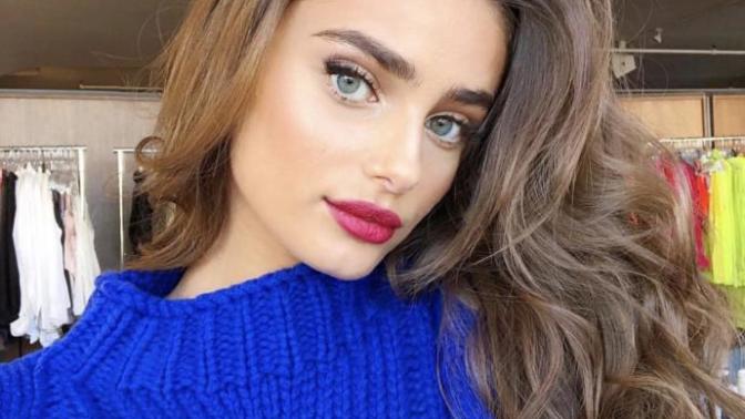 Sizce Taylor Hill güzel mi ?