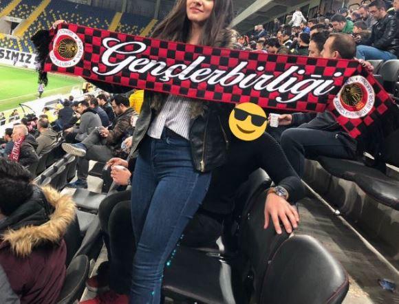 Tuttuğunuz takımın adını söylemeden anlatabilir misiniz? :D ;) ?