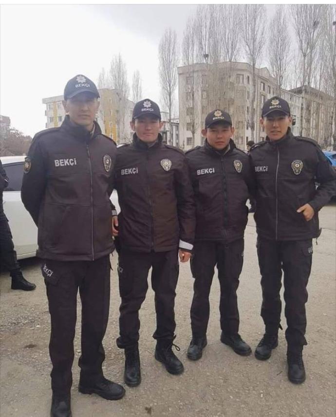 Siz kendinizi bu ülkenin vatandaşı mı sanıyorsunuz?