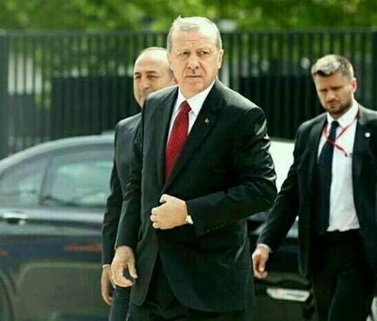 Recep Tayyip Erdoğan cidden karizmatik değil mi?