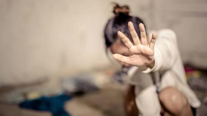 22 yaşında zihinsel engelli bir kıza tecavüz etmek ne kadar doğru?