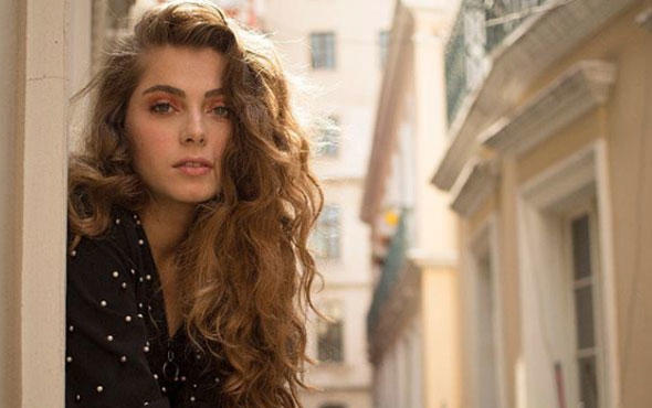 Kadınları masum ve şirin gösteren saç modelleri nelerdir?