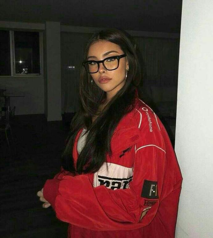 Madison Beer dinliyormusunuz?