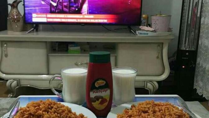 Kim gece yemeği sever?