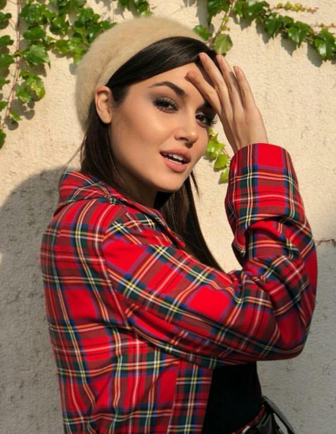 (Anket) Hande Erçel vs Afra Saraçoğlu?