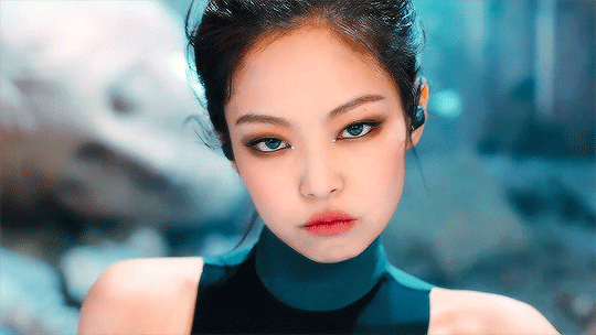 Blackpink kill this love MV/ nasıl buldunuz izleyen varmı?