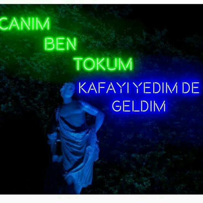 KScanlar en sevdiği neon yazıları paylaşabilir mi?