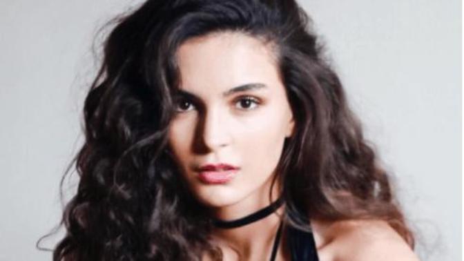 Bu saç modeli nasıl yapılır?