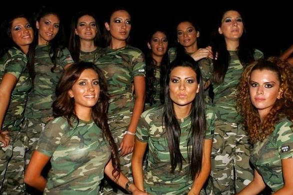 Türkiye de Kızlar Askere giderse Nasıl birşey olur ?