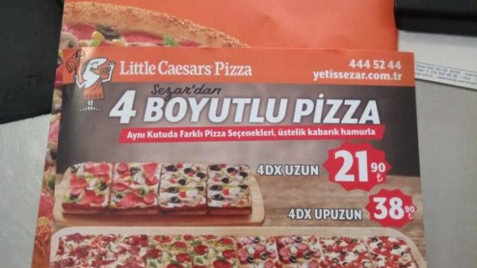 Little Caesars 'ın Yeni Upuzun Pizzasını Deneyen Varmi?
