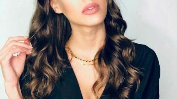 Sizce Dilan Çicek Deniz Türkiye'nin en güzel kızı değil mi arkadaşlar 😍 ?