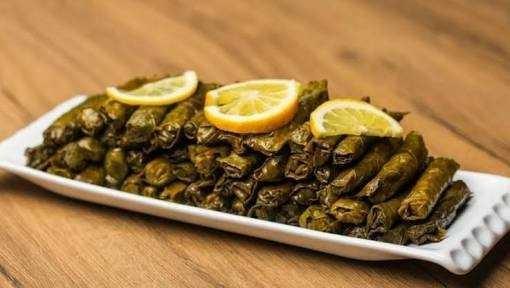 Yumurta kırmayı bilmeyen kızlar için, sarma dolma yapan kızları üzdük mü beyler??