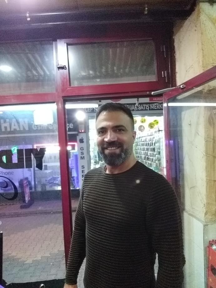 Kızlar hala kaslı erkeklere düşen var mı?