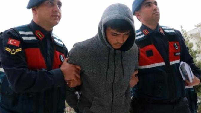 4 yıl boyunca kız kardeşlerine tecavüz edip birini hamile bırakan abiden, anne-babanın haberinin olmamasını neye bağlıyorsunuz?