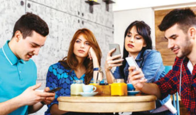 Sevgiliniz sosyal medyada karşı cinsle samimi olsa tepkiniz ne olur?