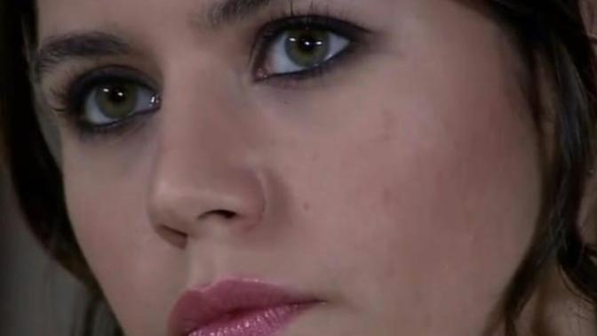 Türkiye'nin en güzel kadını, Beren saat mi, Tuba Büyüküstün mü?